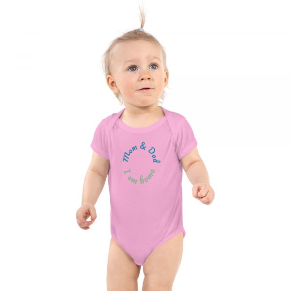 baby short sleeve bodysuit in pink